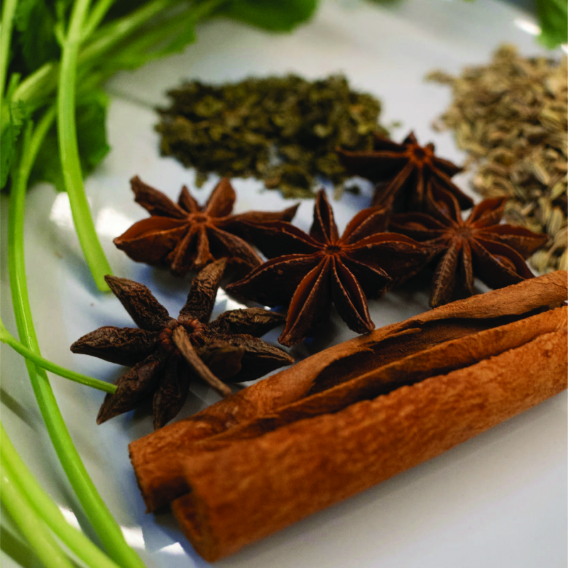 أعشاب طبية وعطرية
